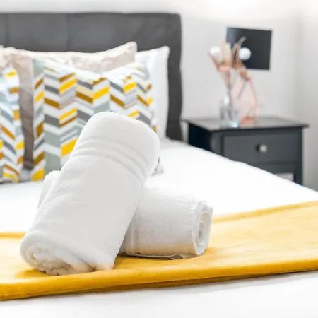 Apartman Large Centre - Balcony - Free Wifi & Netflix 85s